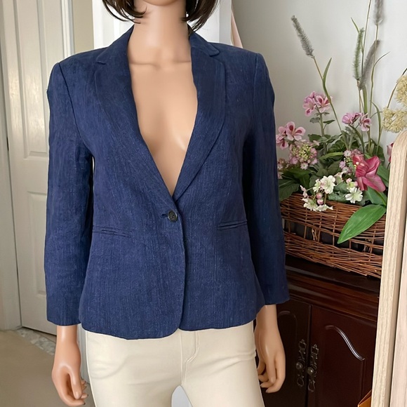 Ann Taylor blue linen blazer with cotton lining - Picture 2 of 9